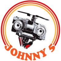 Johnny 5 - Short Circuit - 80's T-Shirt