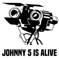 Johnny 5 is alive - Short Circuit - 80's T-Shirt
